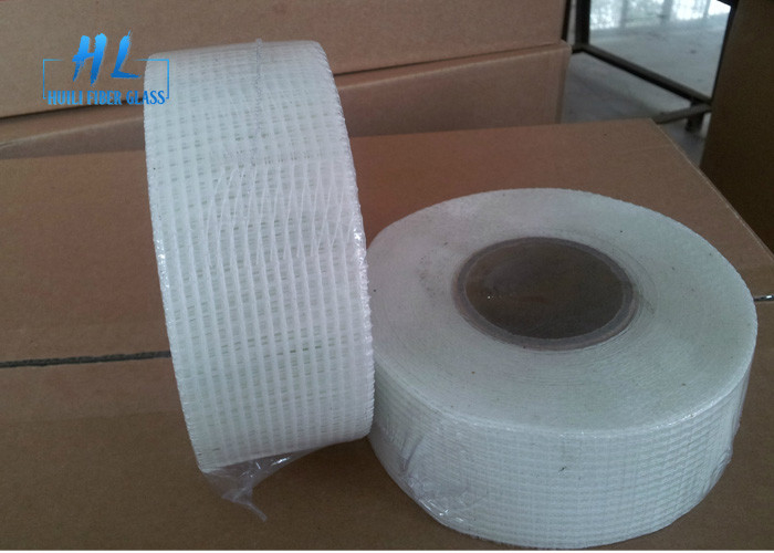 نوار چسب فایبر گلاس چسب مقاوم در برابر قلیایی C - نوع نخ شیشه ای 50 میلی متر عرض