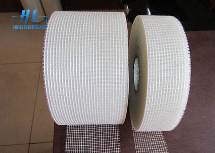 C نوار خود چسبنده فیبر شیشه ای 30٪ چسب 60g-65g/m2 برای تعمیر بدون درز دیوارهای خشک
