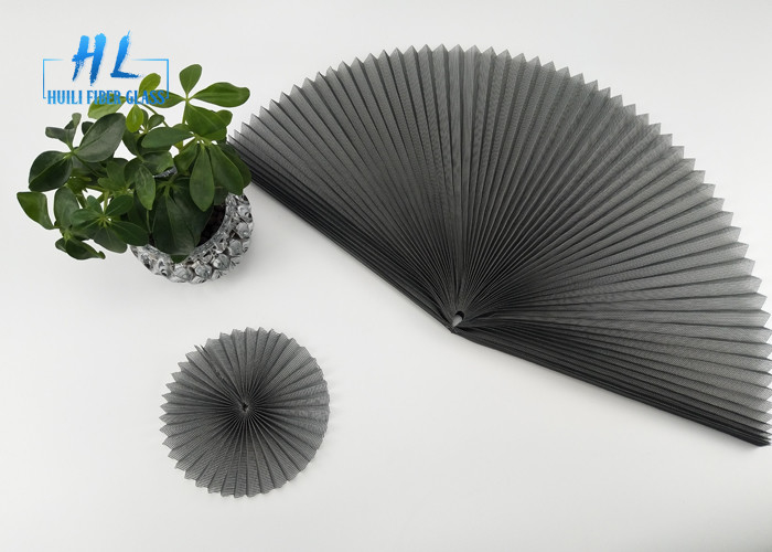 استفاده از صفحه نمایش پنجره ای تاشو از پلی استر رنگ سیاه برای پنجره ها و درها