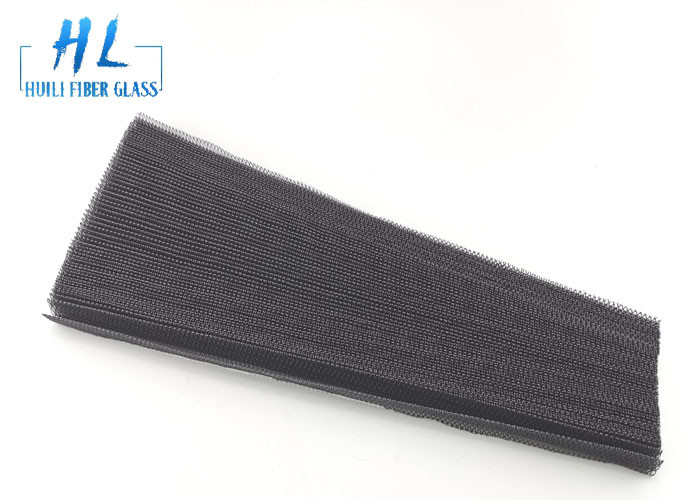 صفحه نمایش مش فایبرگلاس سیاه 18 * 14 قطر نخ 200 میلی متر / رول 0.22mm 0.19mm