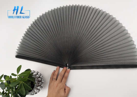 استفاده از صفحه نمایش پنجره ای تاشو از پلی استر رنگ سیاه برای پنجره ها و درها